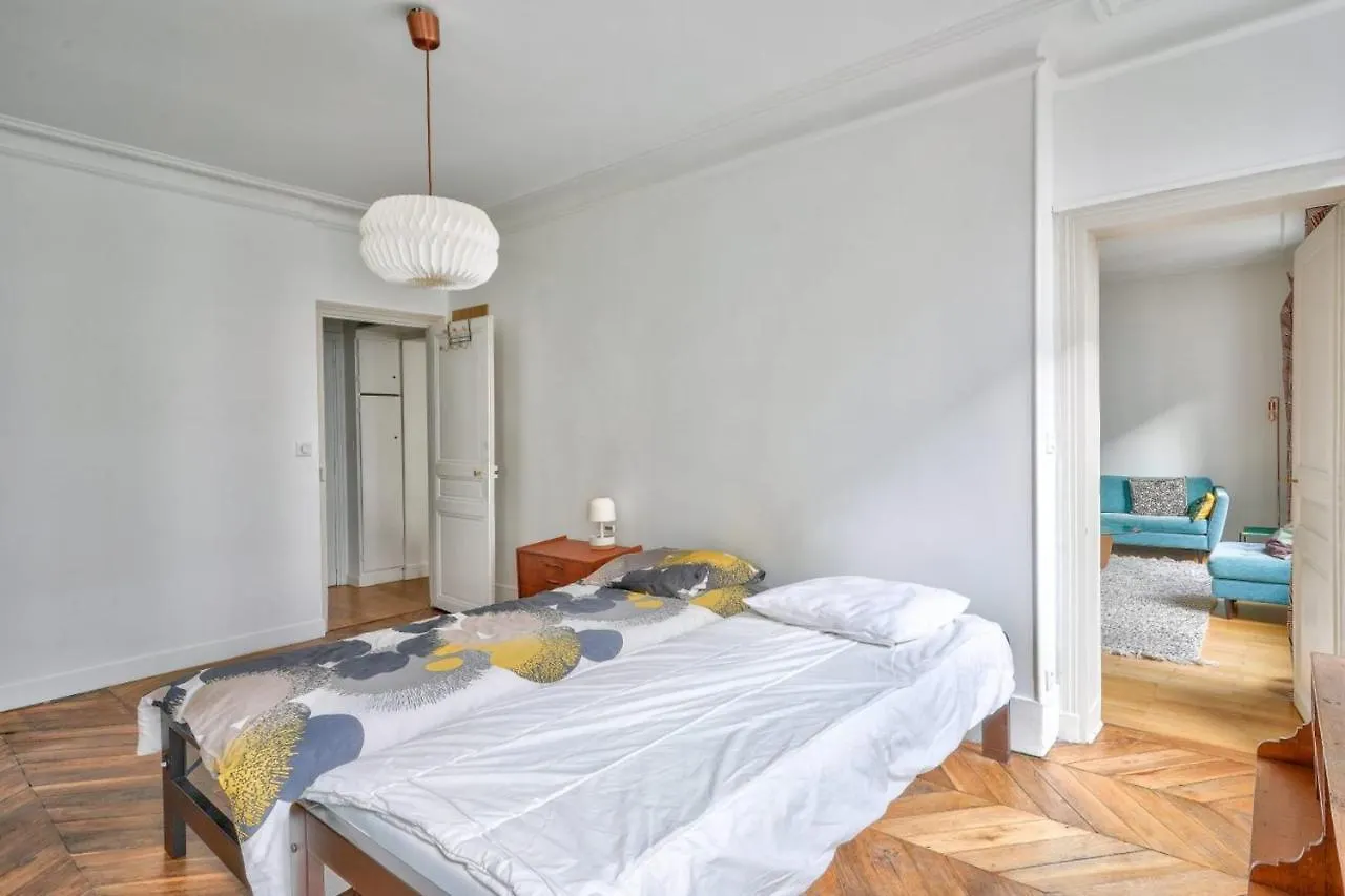 Cosy Apartment For 4 People - Paris 10 0*,  Franciaország